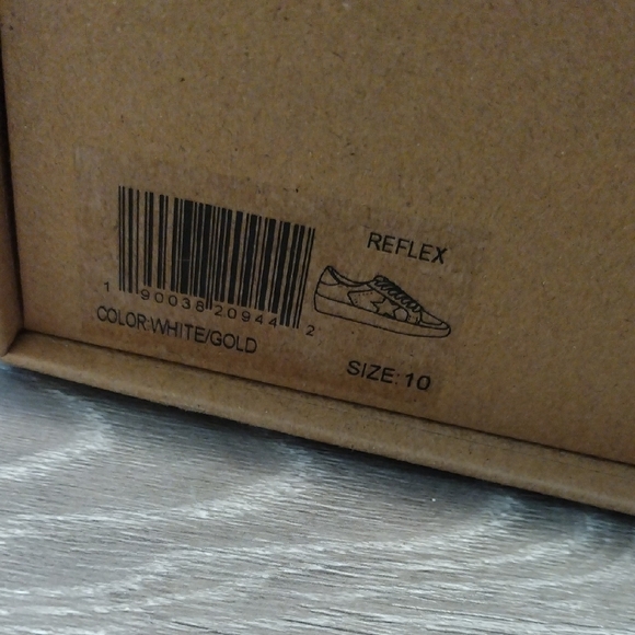 Vintage Havana Cream and Gold Women's Shoes - Picture 16 of 16